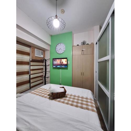 AJO PLACE TAGAYTAY unit 650 WITH PS4 & FREE PARKING