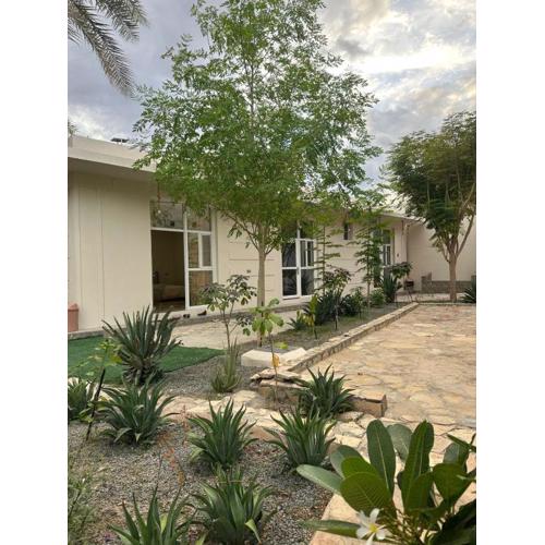 AL- aqyr Rest Garden أستراحة حارة العقر