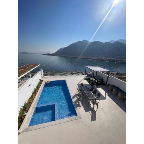 Al Dana Vitamin Sea Villa