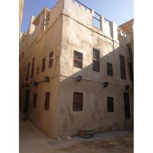 Al Hamra Old House