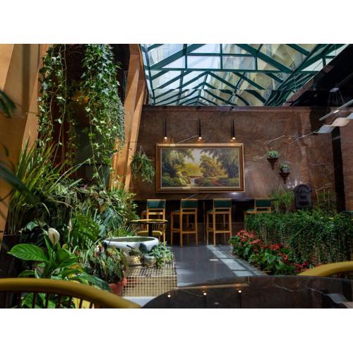 Al Khoory Executive Hotel, Al Wasl