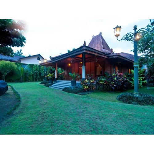 Alam Jogja Resort Mitra RedDoorz