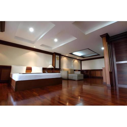 Alameda Suites Hotel