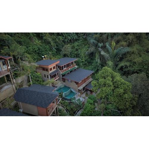 Alamora Healing Escape