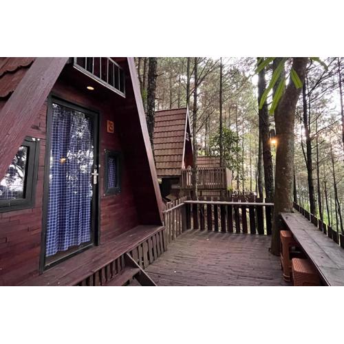 Alas Pacet by TwoSpaces, Mojokerto