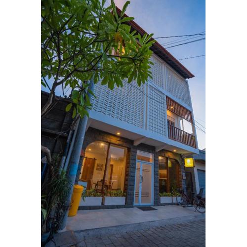 Alba Inn Sanur by SooBali