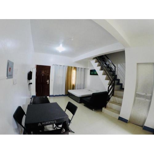 Alberto's Lodging House