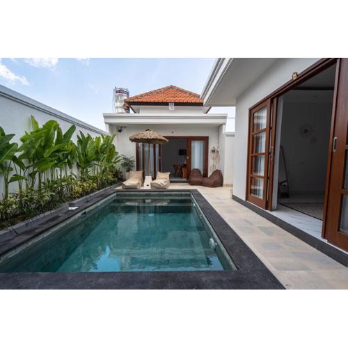 Aleksandra Villa Pererenan