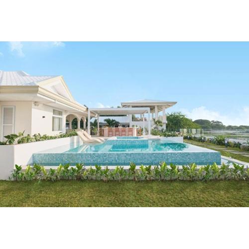 Alesea Tammocalao La Union Beachfront Villa - Jacuzzi, Two Pools