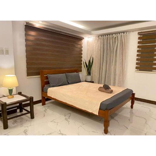 Alfonso HideAway