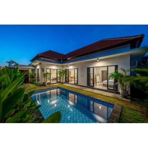 Alicia - Soak Up the Sun - Stylish 2BR Villa with Oversized Pool