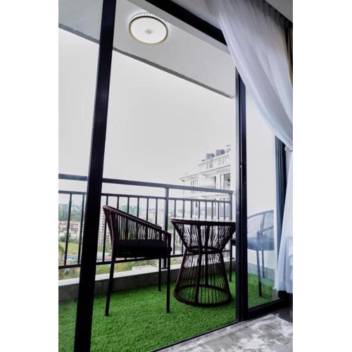 Alina Ridge Luxe Apartment