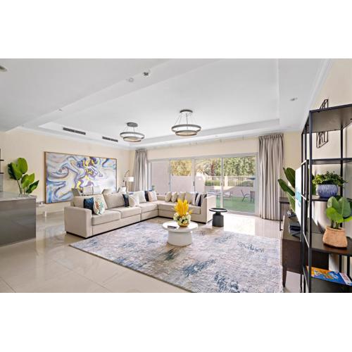 ALiving Luxury3BR Villa District 15 JVC- V3