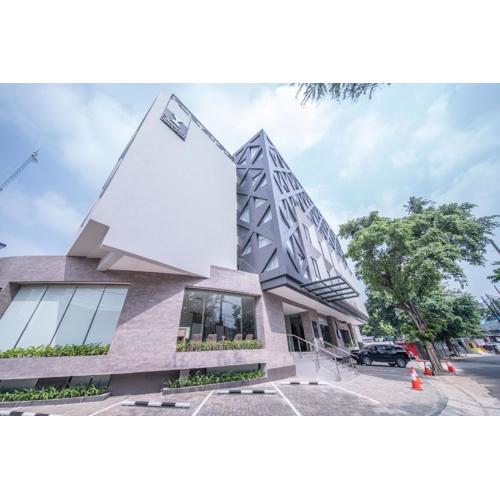 All Nite & Day Kebon Jeruk