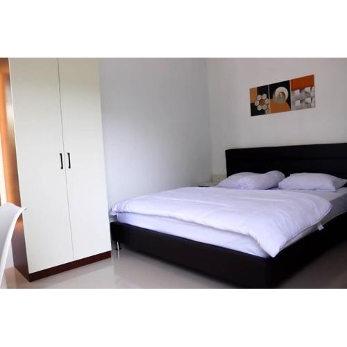 Almahouse guesthouse cirebon