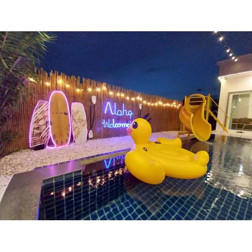 Aloha Pool Villa with Slide BBQ Karaoke 12ppl