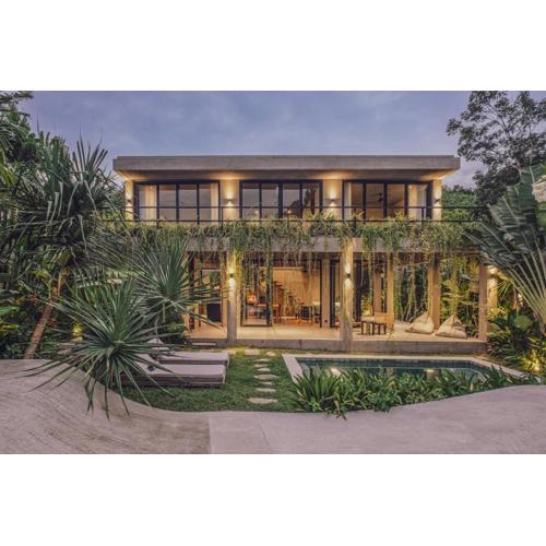 Aloha Villas - Modern villas with private pool and lush gardens