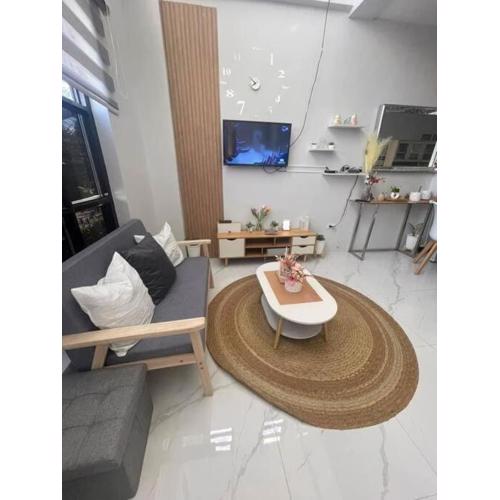 Alohas lounge tagaytay