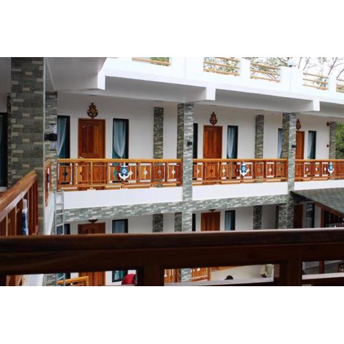 Alona Mariners Resort