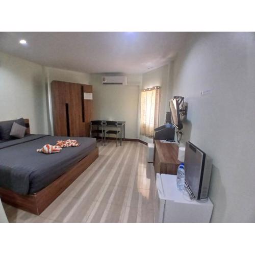 Alongkorn hotel by SB