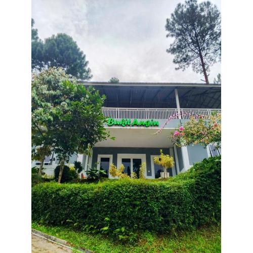 Alvaro Resort Bukit Angin