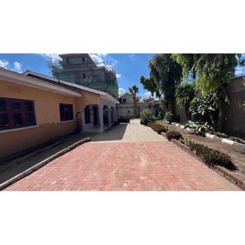 Amani House - Bed and Breakfast