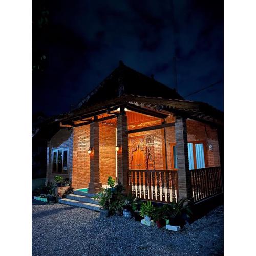 Amari Homestay