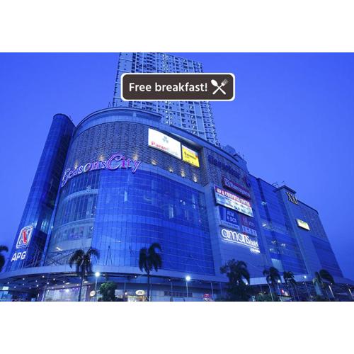 Amaris Hotel Season City