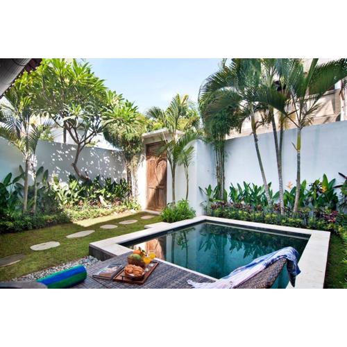AMAZING 1 BR Villa Private Pool walk to beach