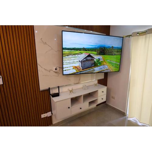 Amazing 2BR apartment near the airport