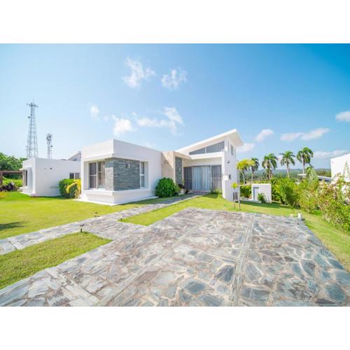 Amazing 2br Villa Near Surfing Beaches