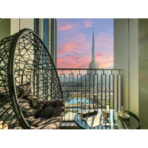 Amazing Burj Khalifa views with Dubai Mall direct connection in Downtown