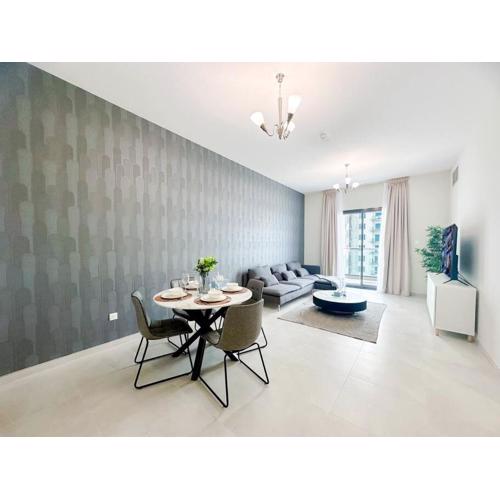 Amazing Pool View 1 Bedroom in Tulip Oasis 9 at Majan