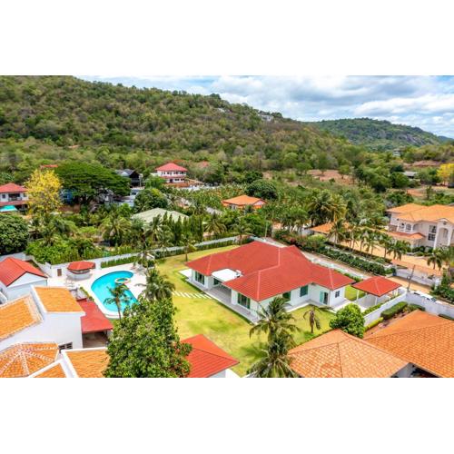 Amazing Private 6 Bedroom Pool Villa ED60