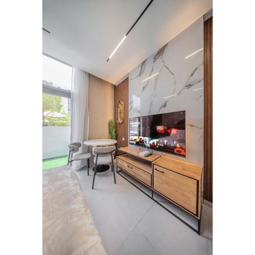 Amazing Studio With Balcony in Riff, Aljada