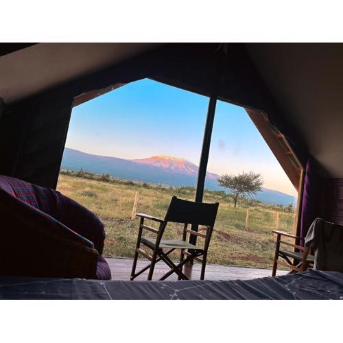 Amboseli Glass Cabin