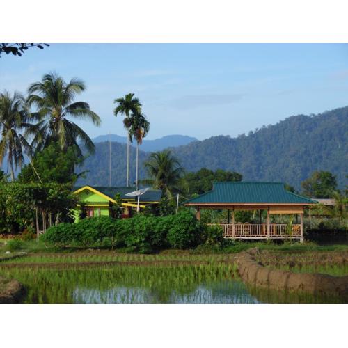 AMBOW Homestay Jungle Trekking & Village Tour