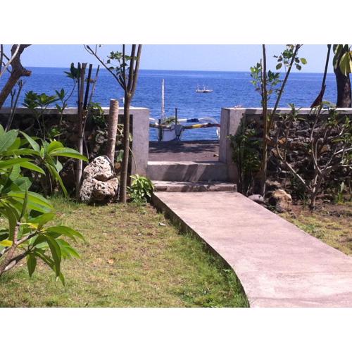 Amed Sari Beach Guesthouse