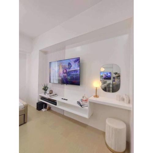 Amenity View Studio Unit