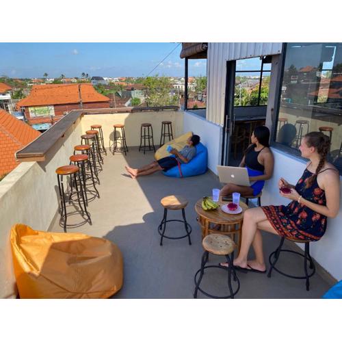 Amigos Guesthouse & Hostel