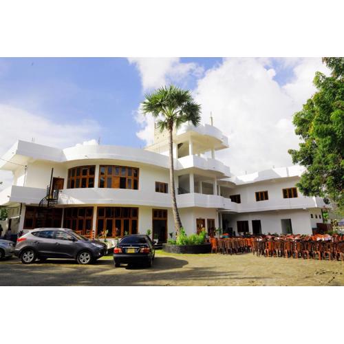 Amis Hotel & Restaurant