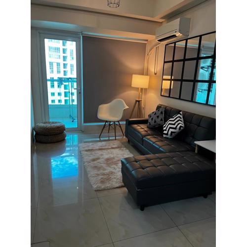 Amorsolo Tower Makati