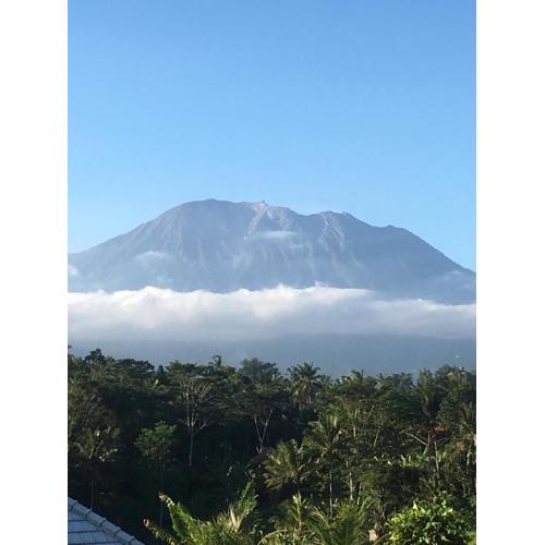 Amrita Villa Sidemen