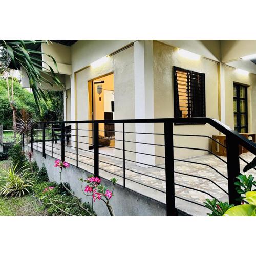 Andrei Holiday House