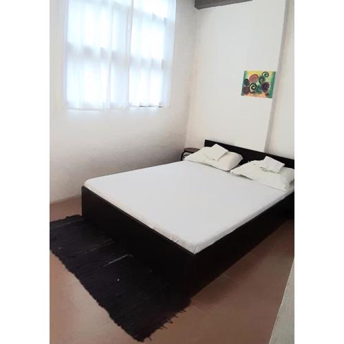 Angel and Marie's ACroom for 1-2pax