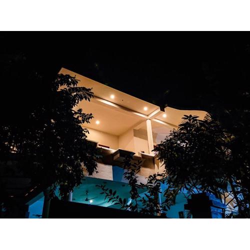 Angel White in Unawatuna