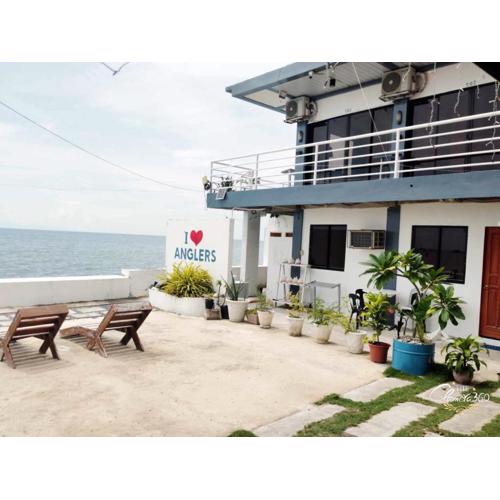 Angler's Hub & Resort Oslob