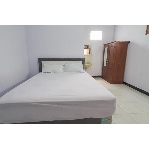 Angrumba Family Homestay near RSUD Caruban Mitra RedDoorz