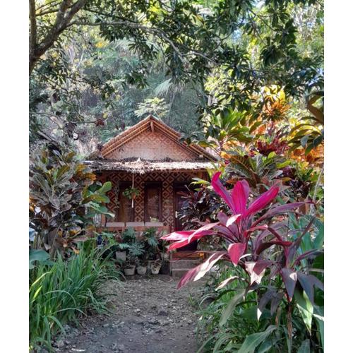 anik homestay & dormy Batukaras