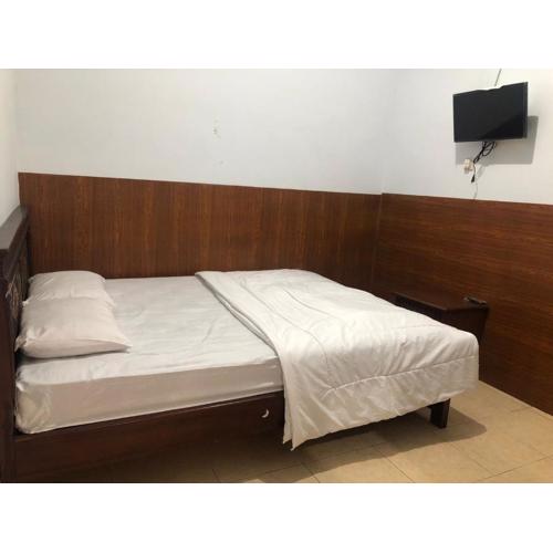 Anind Guest House near Museum Angkut Batu RedPartner